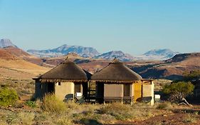 Дом Отдыха Wilderness Safaris Damaraland Camp