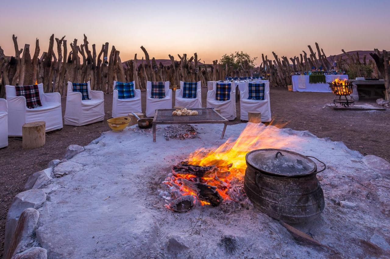 Вилла Wilderness Safaris Damaraland Camp Twyfelfontein Экстерьер фото