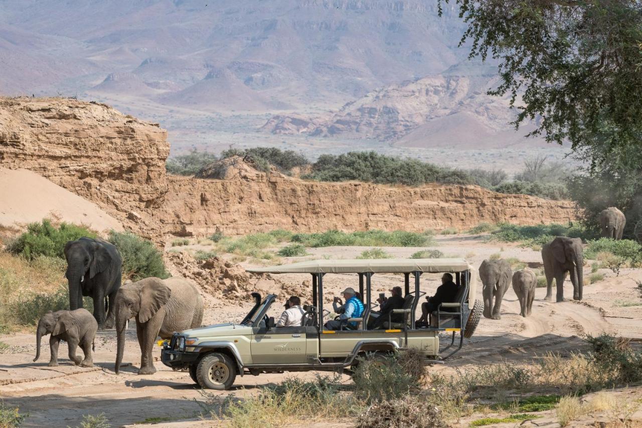 Вилла Wilderness Safaris Damaraland Camp Twyfelfontein Экстерьер фото