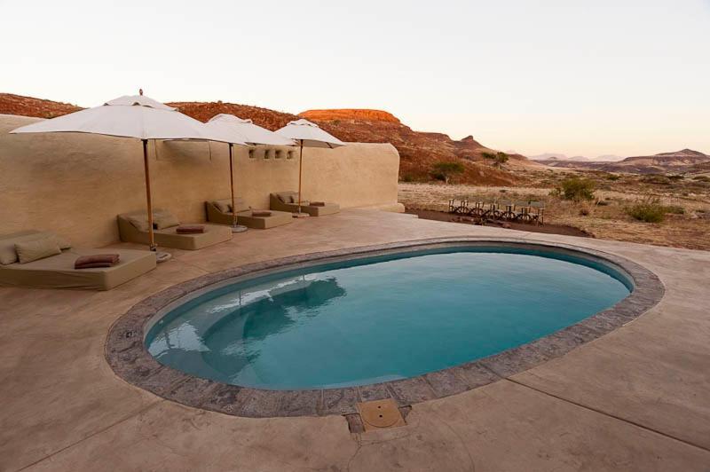Вилла Wilderness Safaris Damaraland Camp Twyfelfontein Экстерьер фото