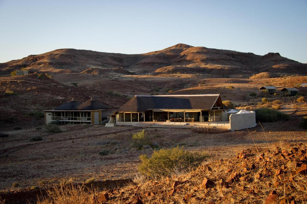 Вилла Wilderness Safaris Damaraland Camp Twyfelfontein Экстерьер фото